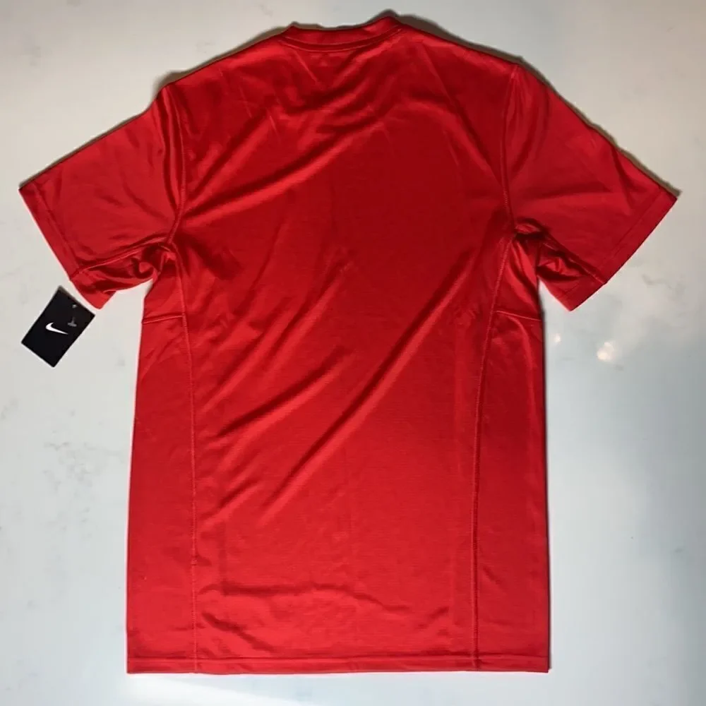 Nike Men’s T-Shirt